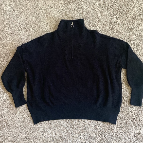 Women’s Oversized Slouchy Quarter Zip Sweater in Black size large - Picture 3 of 6